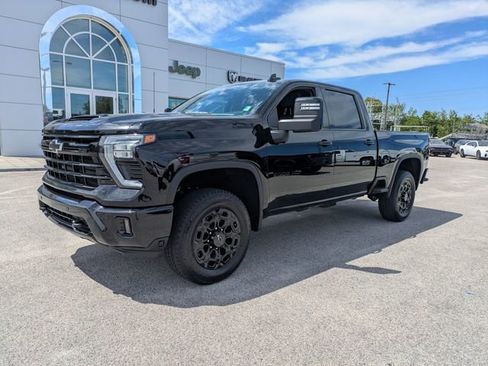 Used 2024 Chevrolet Silverado 2500 LTZ w/ LTZ Plus Package AWD/4WD image 8