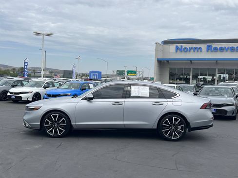 Certified 2023 Honda Accord Touring image 2