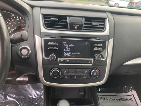 Used 2017 Nissan Altima 2.5 SR FWD image 23