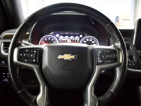 Used 2021 Chevrolet Suburban Premier image 15