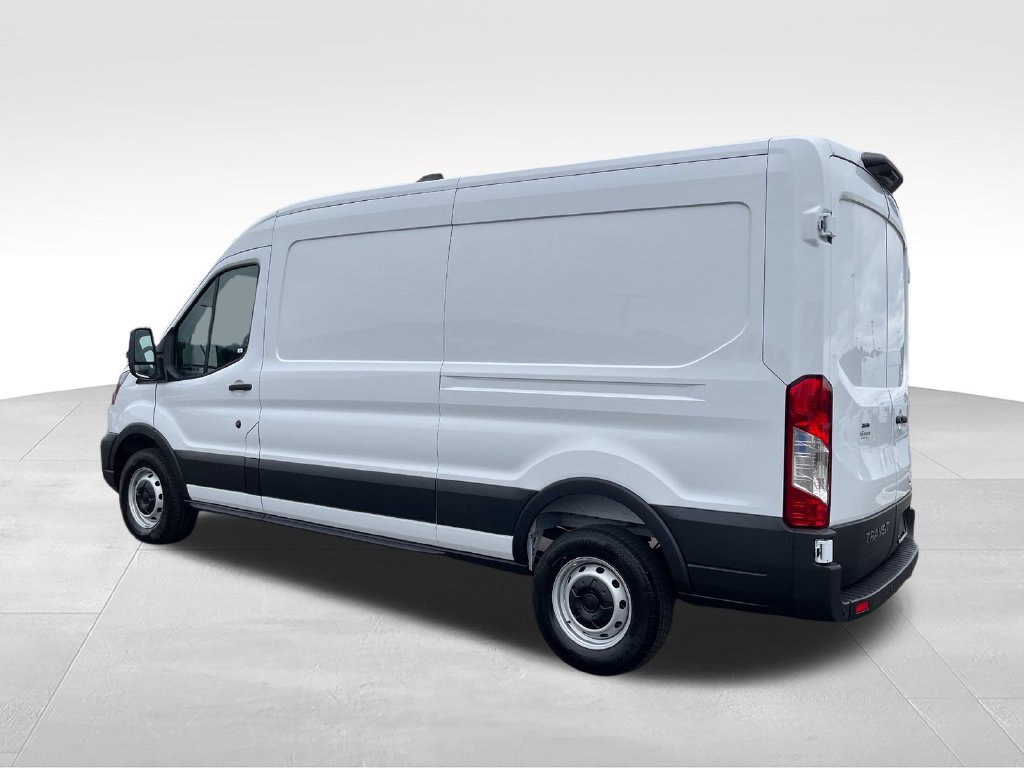 New 2027 Ford Transit 250 148 Medium Roof RWD image 3