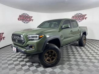 Used 2022 Toyota Tacoma TRD Off-Road w/ TRD Premium Off Road Package AWD/4WD video 1