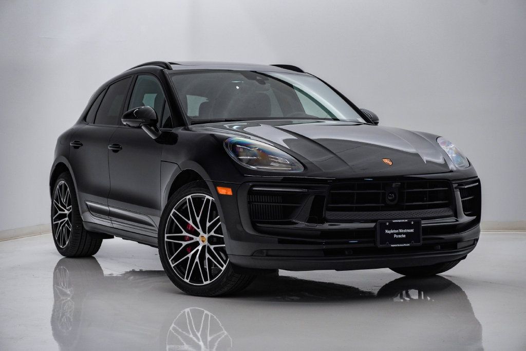 Certified 2026 Porsche Macan S AWD/4WD image 8