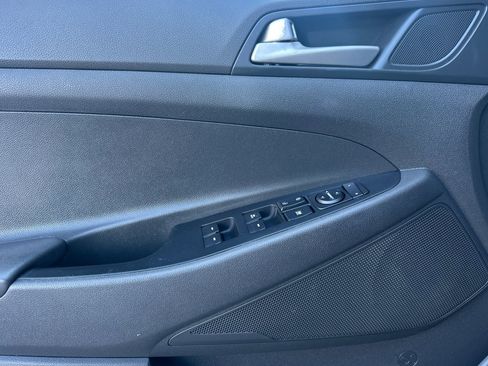 Used 2020 Hyundai Tucson Value w/ Cargo Package image 12