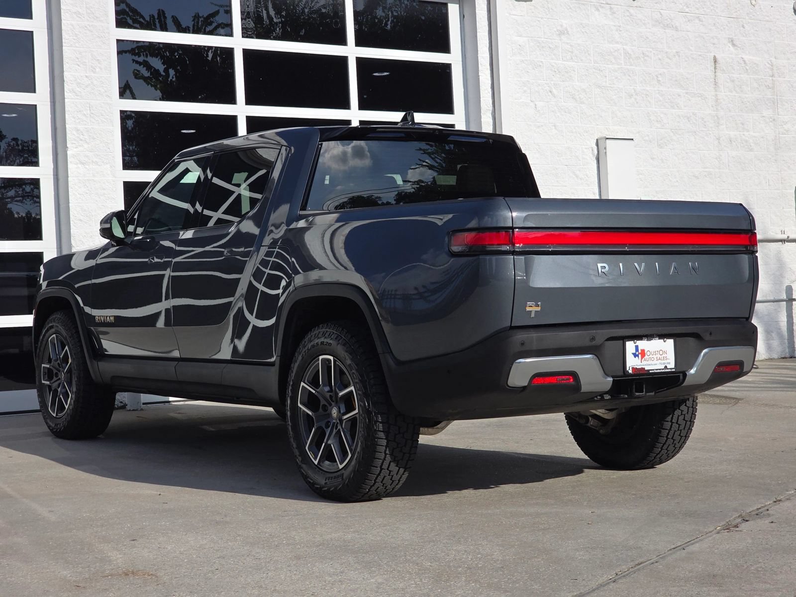 Used 2022 Rivian R1T Launch Edition AWD/4WD image 7