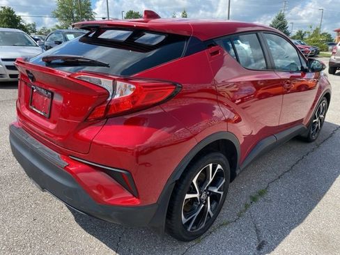 Used 2021 Toyota C-HR XLE image 6