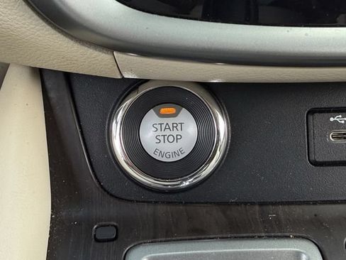Used 2023 Nissan Murano Platinum w/ Cargo Package FWD image 22