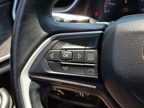 Used 2022 Jeep Grand Cherokee L Limited w/ Luxury Tech Group II AWD/4WD image 23