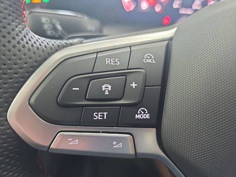 New 2026 Volkswagen GTI SE FWD image 39