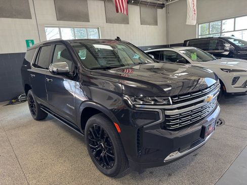 Used 2023 Chevrolet Tahoe Premier AWD/4WD image 3