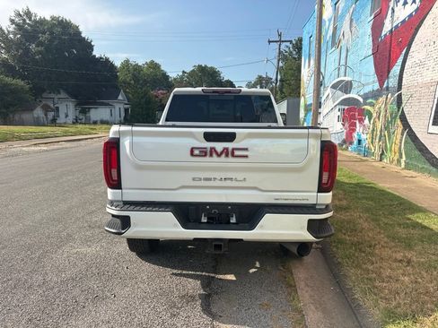 Used 2023 GMC Sierra 2500 Denali w/ Technology Package AWD/4WD image 5