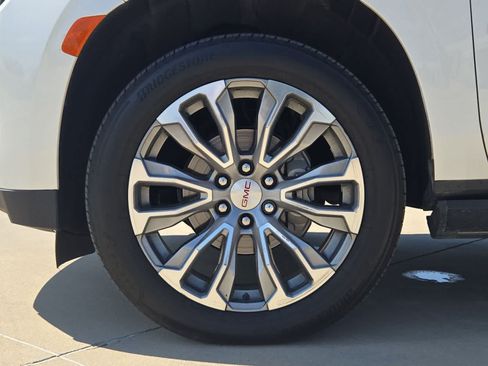 Used 2024 GMC Yukon XL Denali w/ Max Trailering Package AWD/4WD image 13