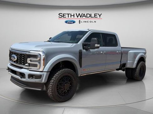 Used 2026 Ford F450 Platinum AWD/4WD image 3