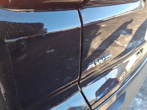 Certified 2023 Cadillac XT4 Premium Luxury image 12