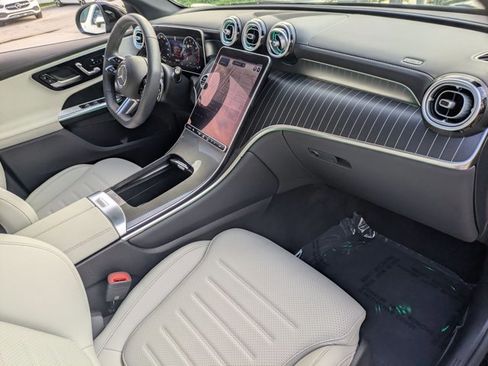 Used 2023 Mercedes-Benz GLC 300 image 22
