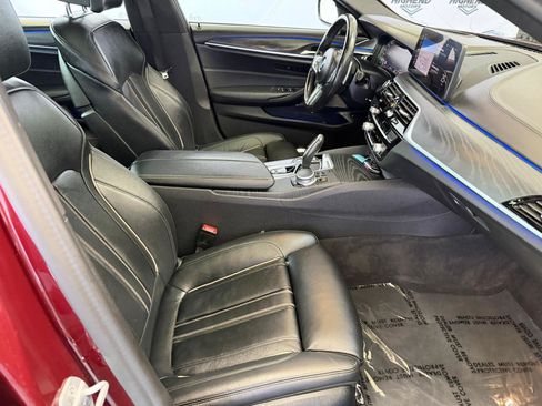 Used 2022 BMW M550i xDrive AWD/4WD image 28