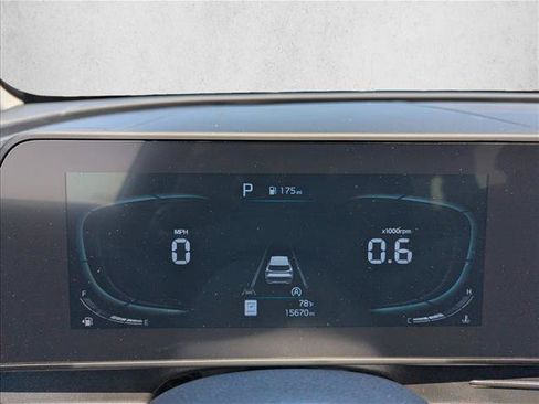 Used 2024 Kia Sportage EX FWD image 16