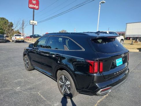 Used 2021 Kia Sorento S image 6
