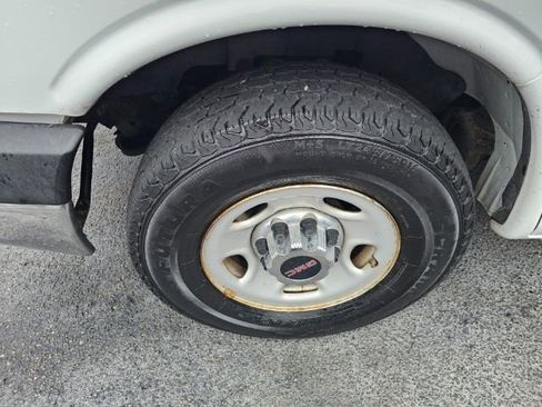 Used 2013 GMC Savana 3500 LT w/ LT Preferred Equipment Group image 38