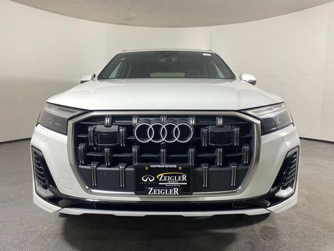 Used 2025 Audi Q7 3.0T Premium Plus AWD/4WD image 3
