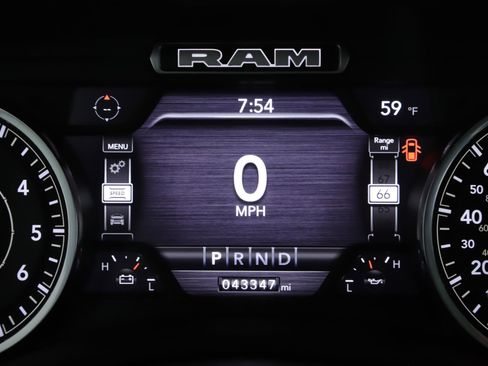 Used 2023 RAM 1500 Laramie AWD/4WD image 12