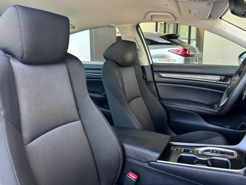 Used 2019 Honda Accord Hybrid image 29