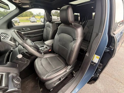 Used 2018 Ford Explorer Sport w/ Equipment Group 401A AWD/4WD image 16