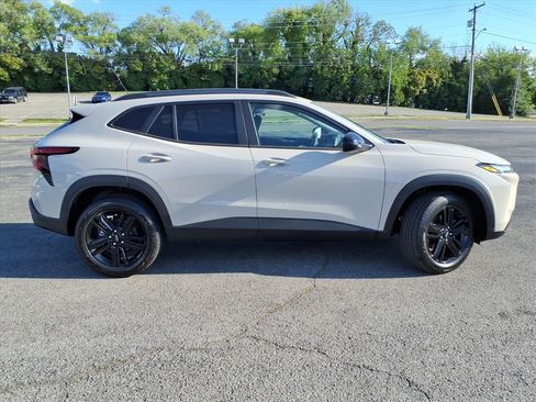 New 2026 Chevrolet Trax ACTIV w/ Driver Confidence Package FWD image 3