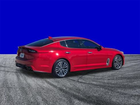 Used 2019 Kia Stinger RWD image 4