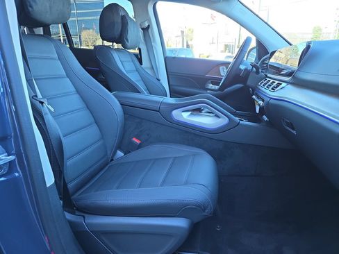 Certified 2026 Mercedes-Benz GLS 450 4MATIC image 17