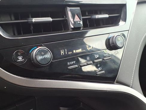 Used 2024 Toyota Camry XSE image 16