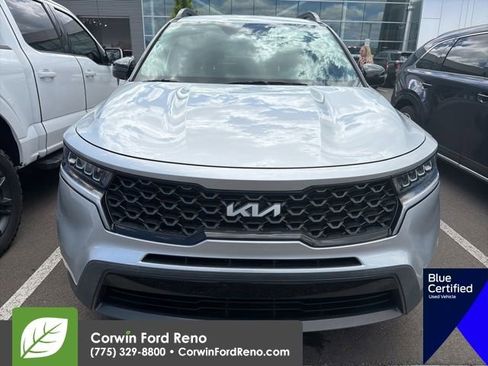 Used 2022 Kia Sorento S AWD/4WD image 2