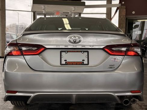 Used 2023 Toyota Camry SE AWD/4WD image 13
