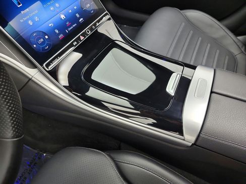 Used 2023 Mercedes-Benz C 300 4MATIC Sedan image 11