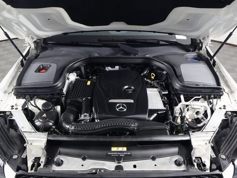 Used 2018 Mercedes-Benz GLC 300 4MATIC image 15