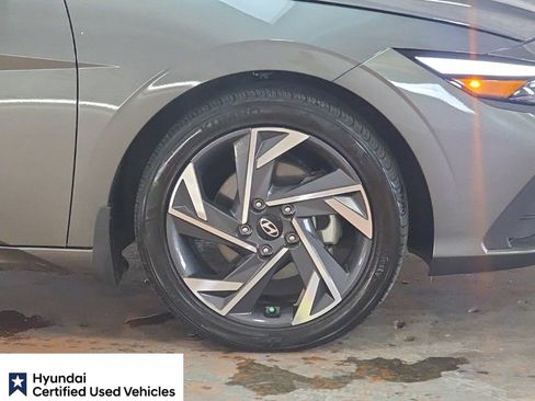 Certified 2025 Hyundai Elantra Sport FWD image 8