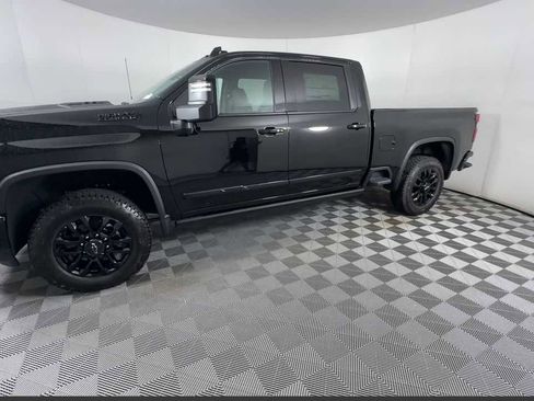 New 2026 Chevrolet Silverado 2500 High Country w/ Midnight Edition image 8