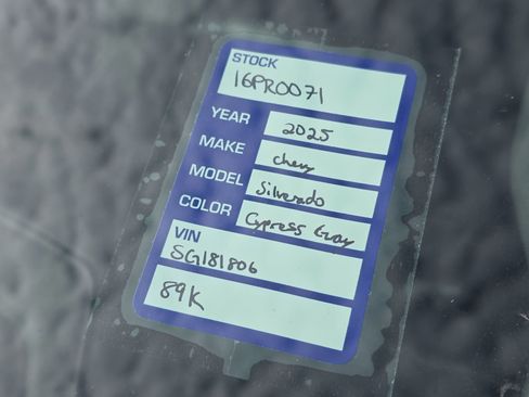 Used 2025 Chevrolet Silverado 1500 LTZ image 11