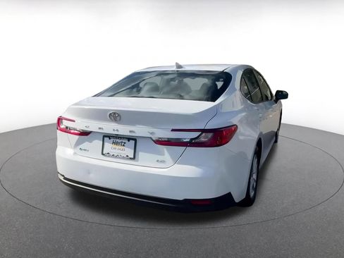 Used 2025 Toyota Camry LE image 14