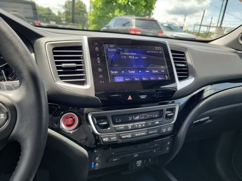 Certified 2018 Honda Pilot Elite image 17