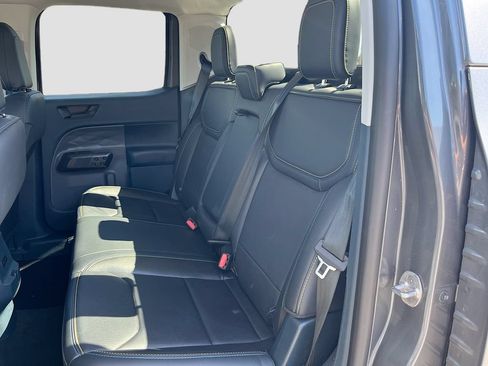 Used 2025 Ford Maverick Lobo AWD/4WD image 22