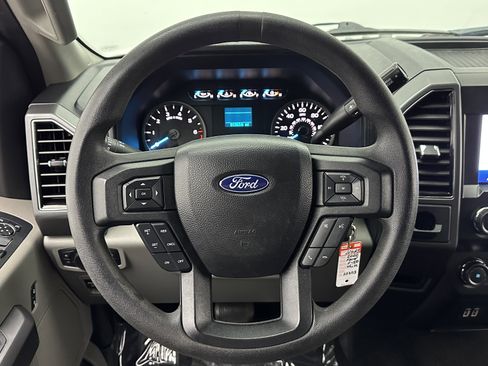 Used 2020 Ford F150 XLT image 19