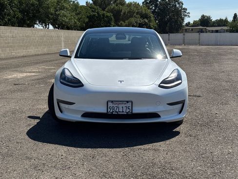 Used 2022 Tesla Model 3 Long Range AWD/4WD image 10