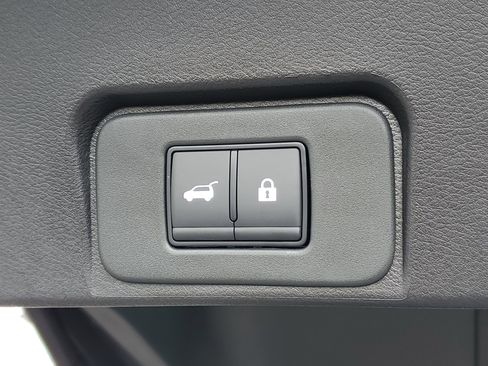 New 2026 Nissan Rogue SV w/ Cold Weather Package AWD/4WD image 30