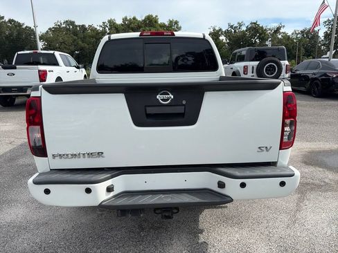 Used 2021 Nissan Frontier SV RWD image 7