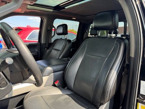 Used 2016 Ford F150 Lariat w/ Equipment Group 502A Luxury AWD/4WD image 10