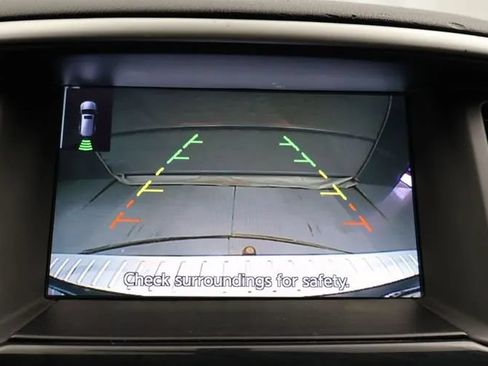 Used 2017 Nissan Pathfinder SV AWD/4WD image 38