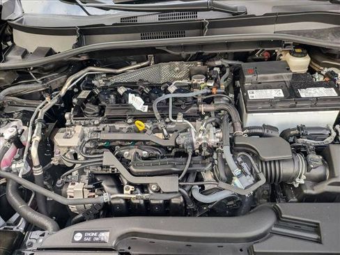 Used 2025 Toyota Corolla Cross LE FWD image 22