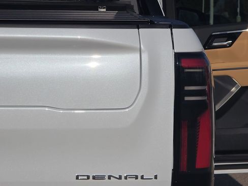New 2026 GMC Sierra EV Denali AWD/4WD image 34