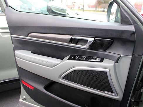 Used 2024 Kia Telluride EX X-Line image 14